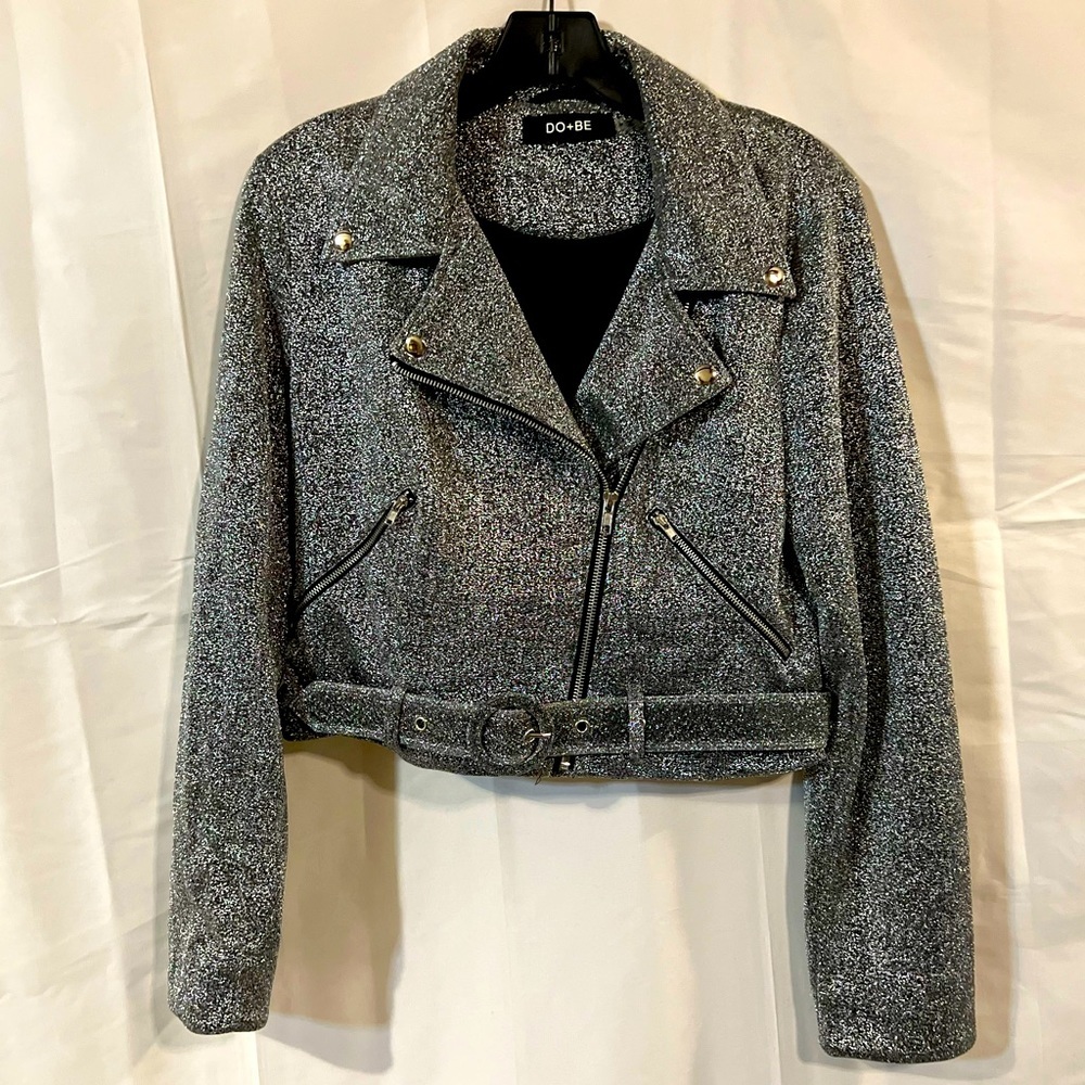 Do and be womens medium biker jacket silver shimmery metallic cropped belted zip